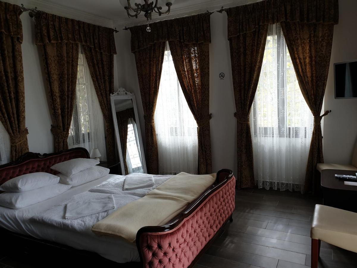 Kastelykert Fogado Hotel Szeged Buitenkant foto
