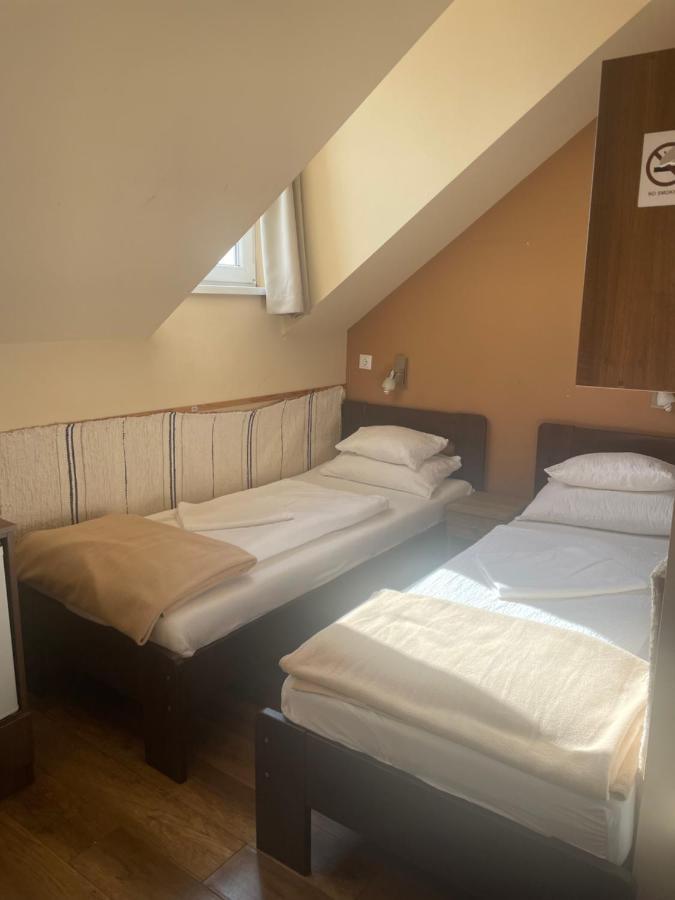 Kastelykert Fogado Hotel Szeged Buitenkant foto