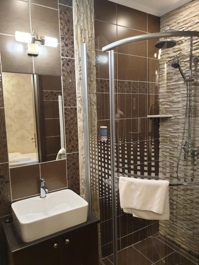 Kastelykert Fogado Hotel Szeged Buitenkant foto